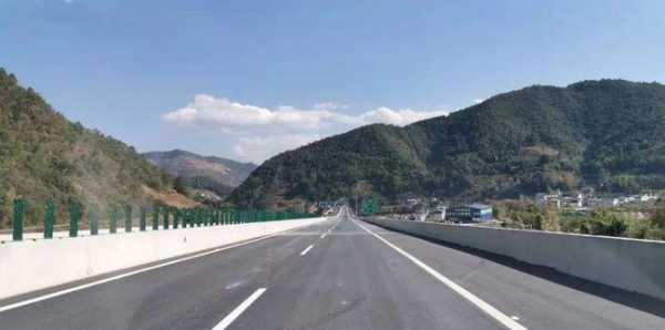 保山到瑞丽高速路通车没有（保山至瑞丽高速公路）