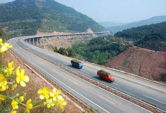 去四川巴中的高速路（巴中高速路况查询）