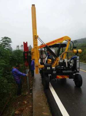 高速路护栏哪里有卖（高速路护栏打桩机租赁）