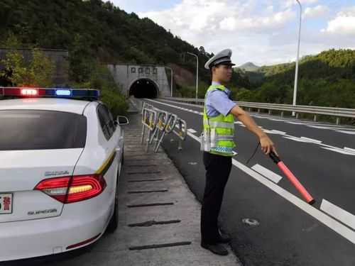 高速路交警叫什么号（高速公路交警叫什么）