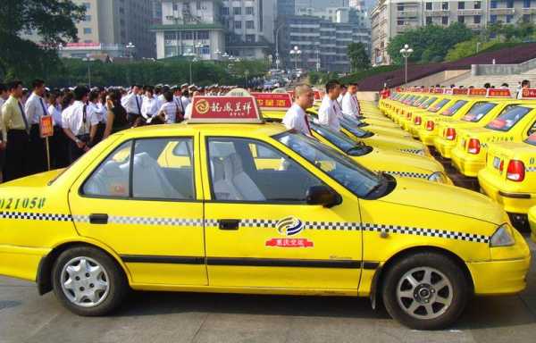 重庆出租车行业（重庆出租车行业协会电话）