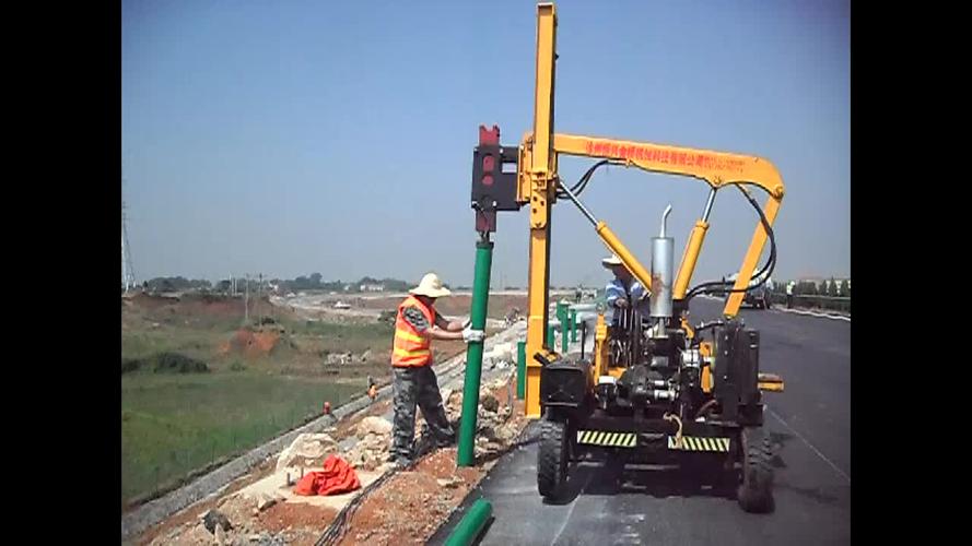 甘肃高速路护栏打桩机价格（高速公路护栏打桩施工价格）