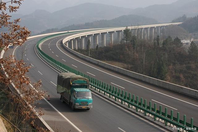 高速路到某地多少千米（走高速公路是几千米）