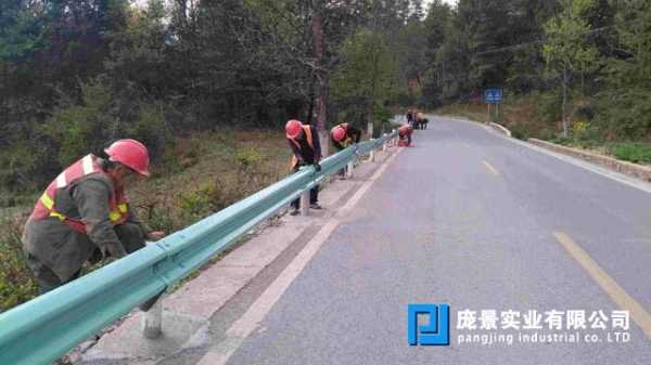 高速路护栏拆装工费（高速公路拆装护栏多少钱一米）