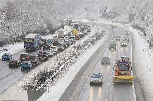 大雪过后的高速路能走吗（大雪过后的高速路能走吗今天）