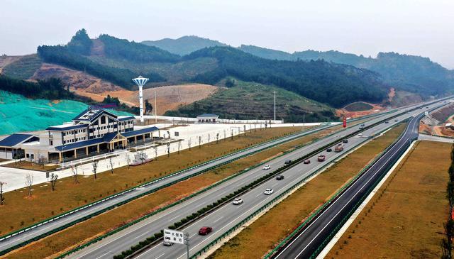 广西柳州河池高速路（河池 高速）