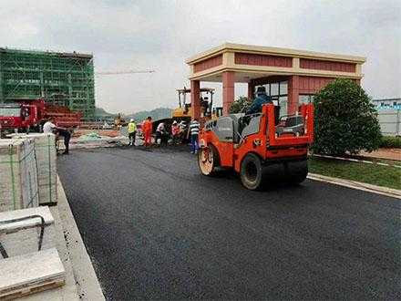 南京高速路沥青混凝土费用（南京沥青路面施工队）