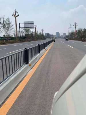 成都高速路护栏定制（成都高速路护栏定制电话）